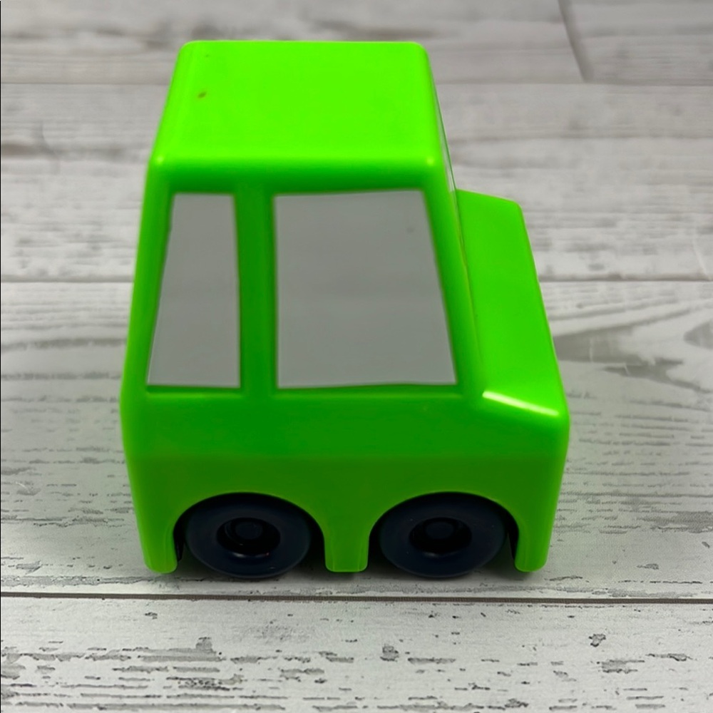 Fisher-Price Green and White Winking Toy Vehicle - Replacement Part - Picture 4 of 5